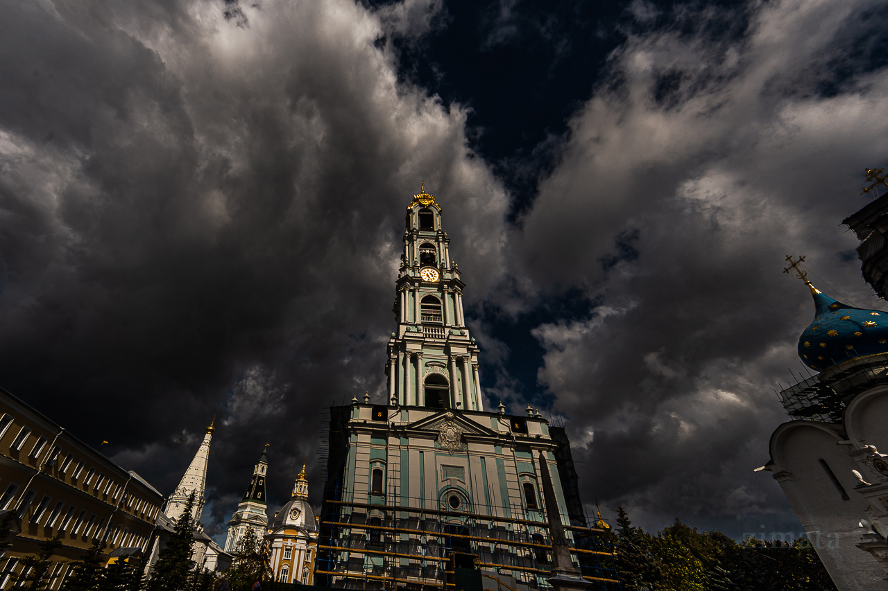 Колокольня Свято-Троицкой Сергиевой Лавры