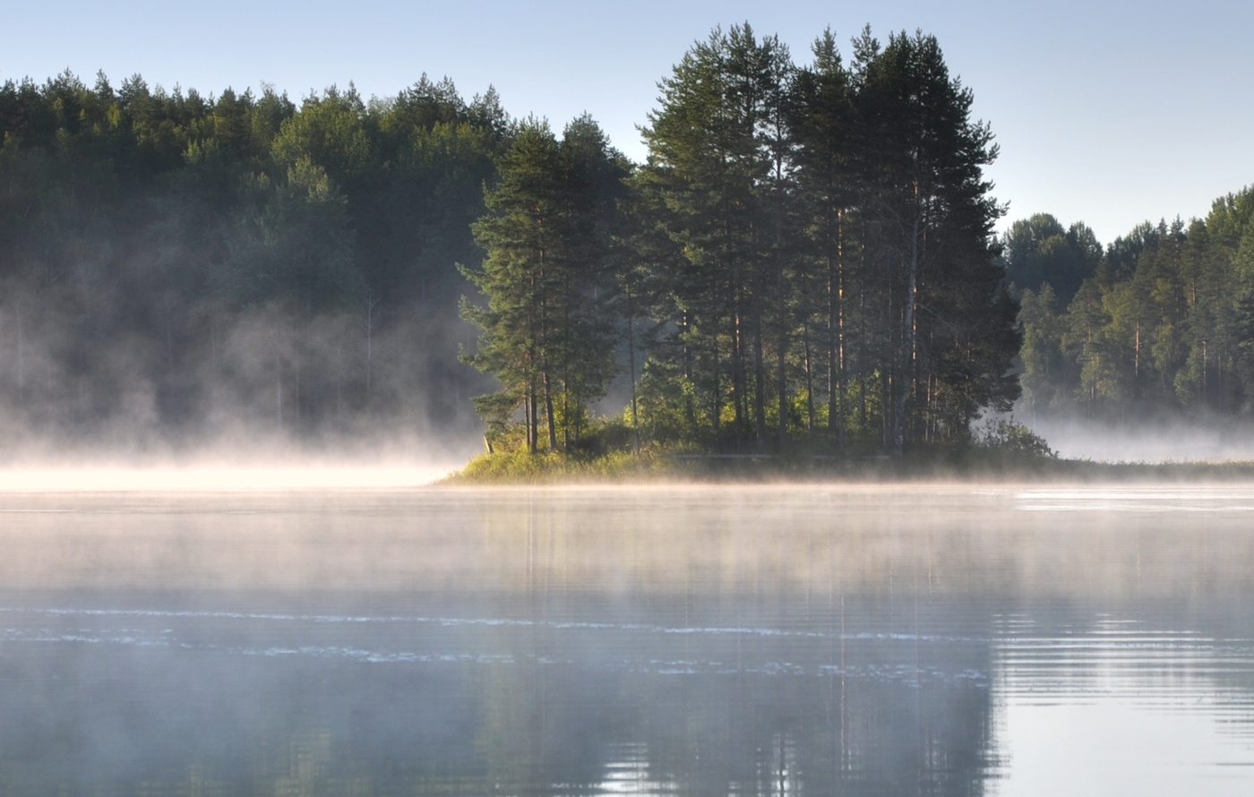 Ещё не остыла вода.