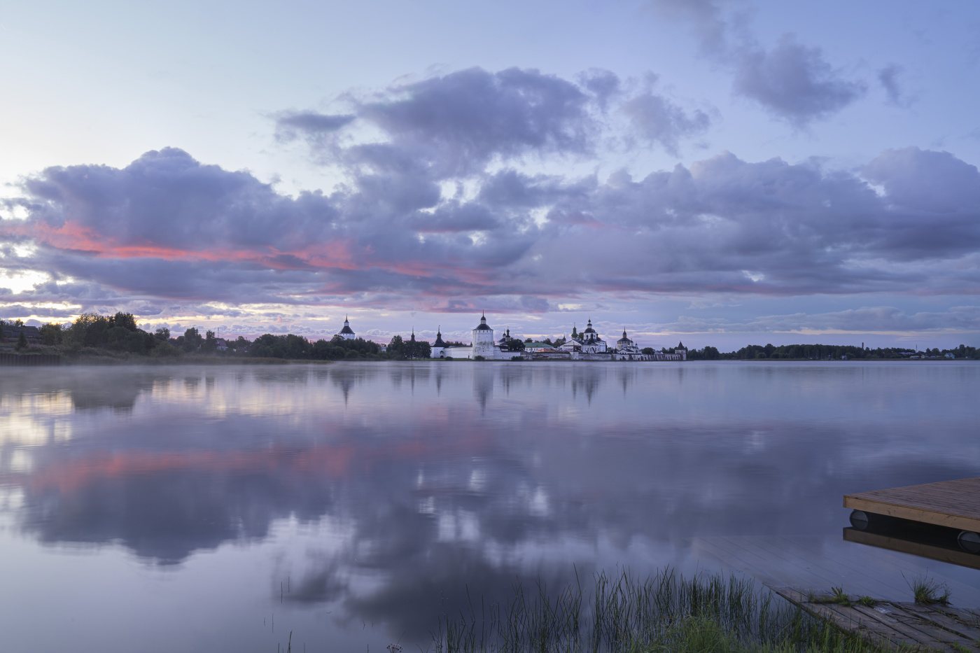 Кириллов. Утро. Август.