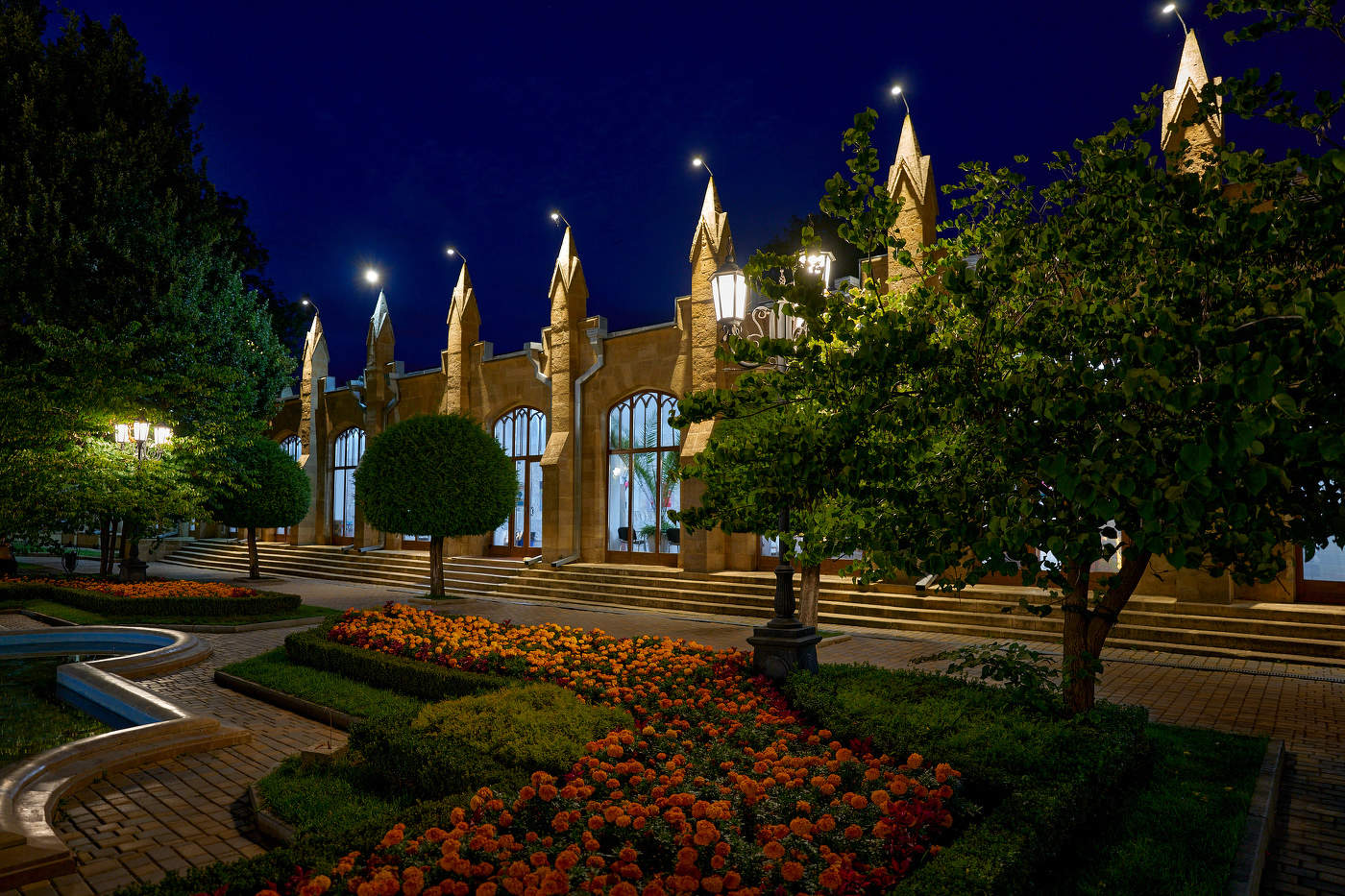 красное и синее