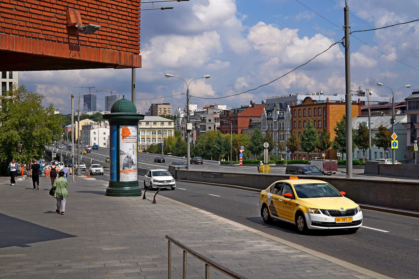 Земляной Вал