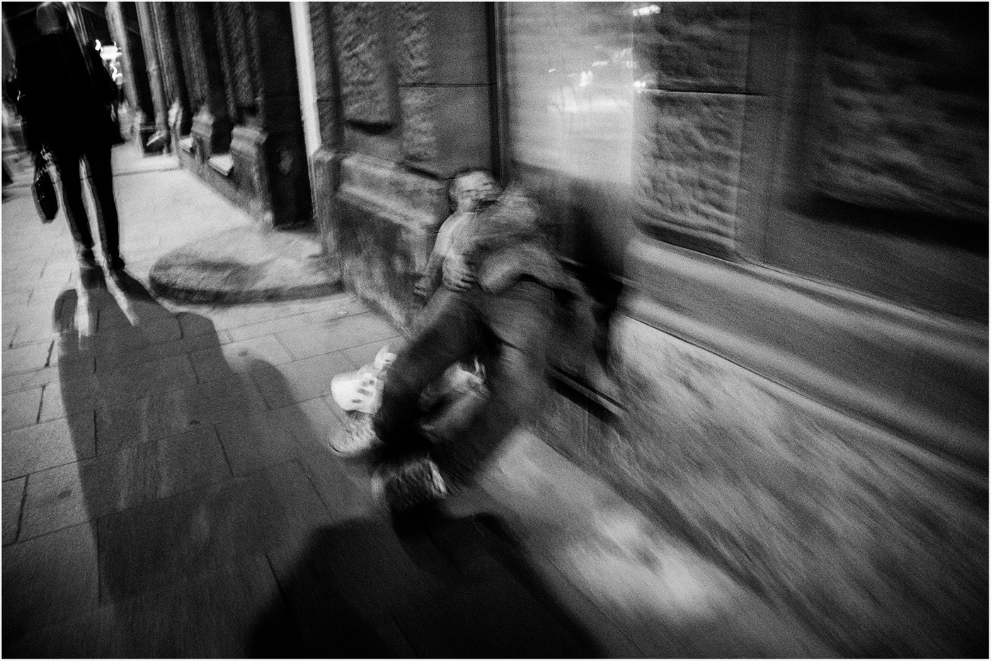 мимо суеты..