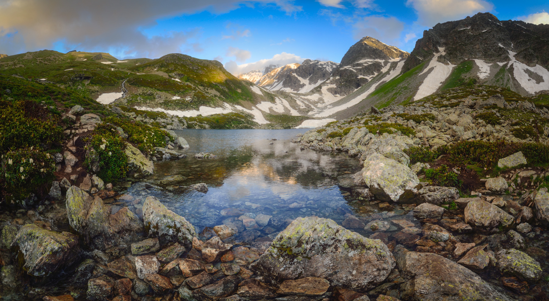 Озеро Семицветное