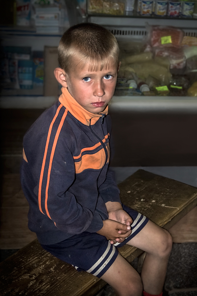 Отключили свет.