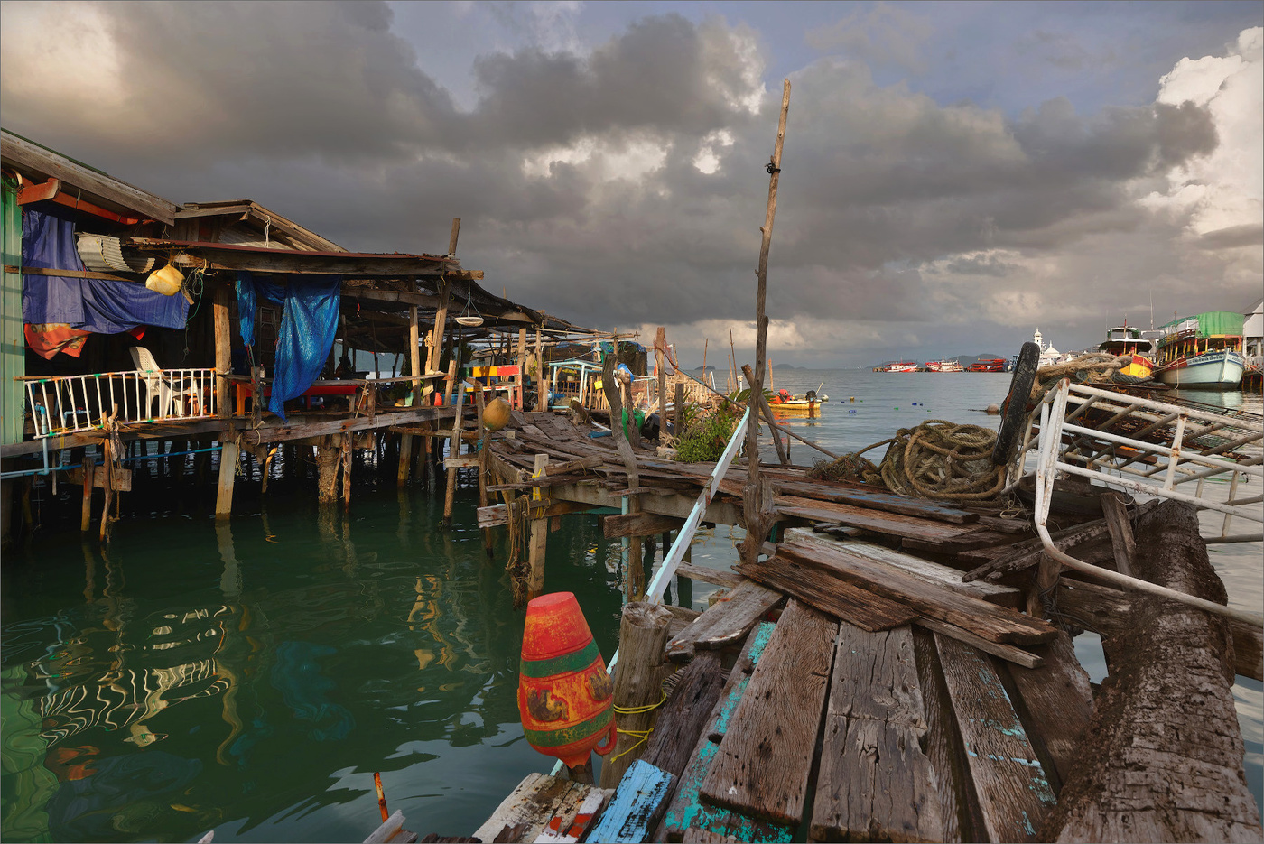 "Кесарю кесарево..."