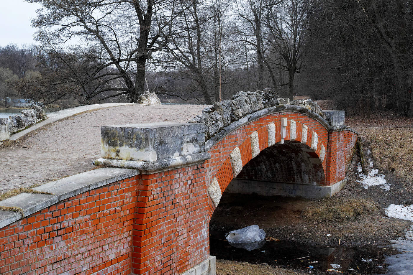 Горбатый мост