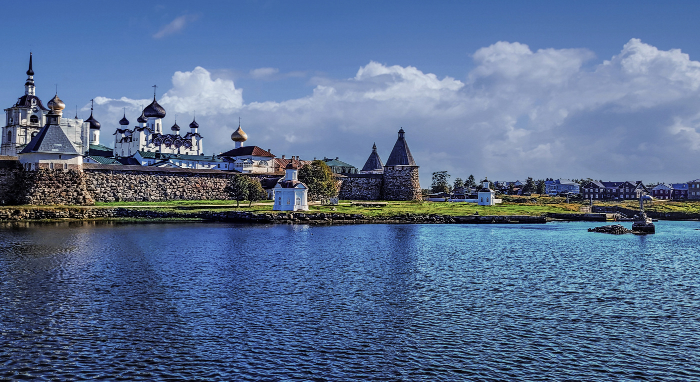 Архитектурный ансамбль Соловецкого монастыря.