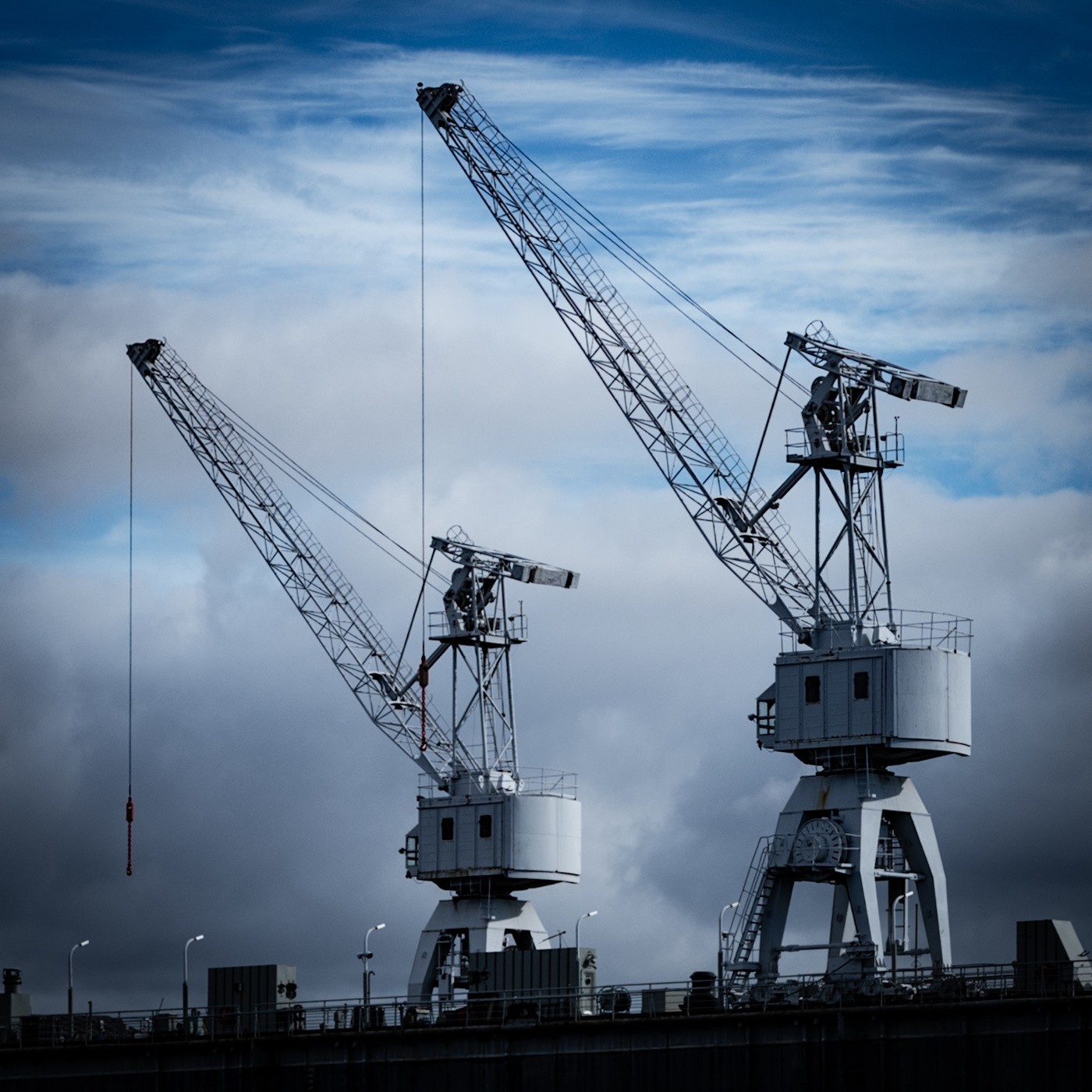 Доковые краны.