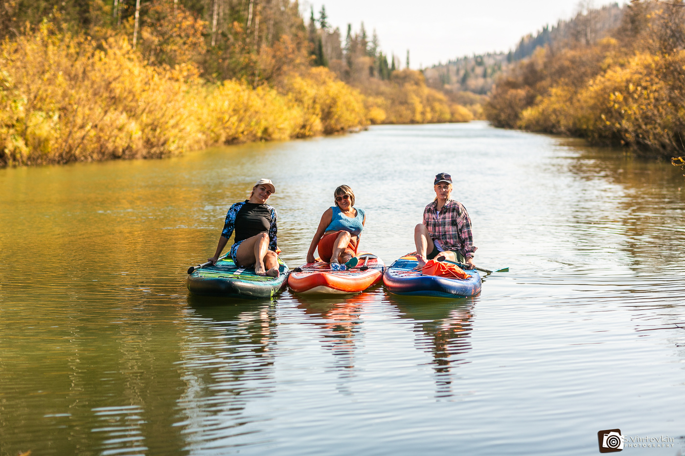 Осенняя прогулка по реке