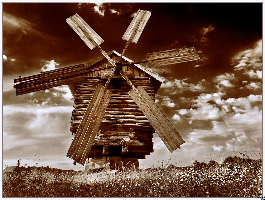 ."Там, на неведомых дорожках..."..