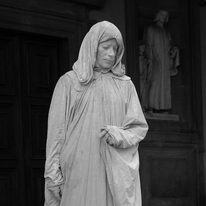 о чем думают люди, уподобившись камням?