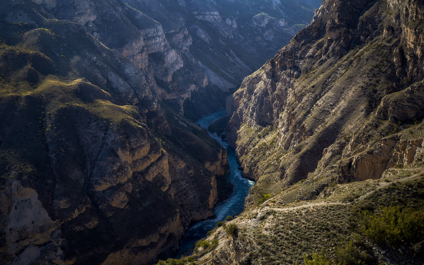 пробивая путь