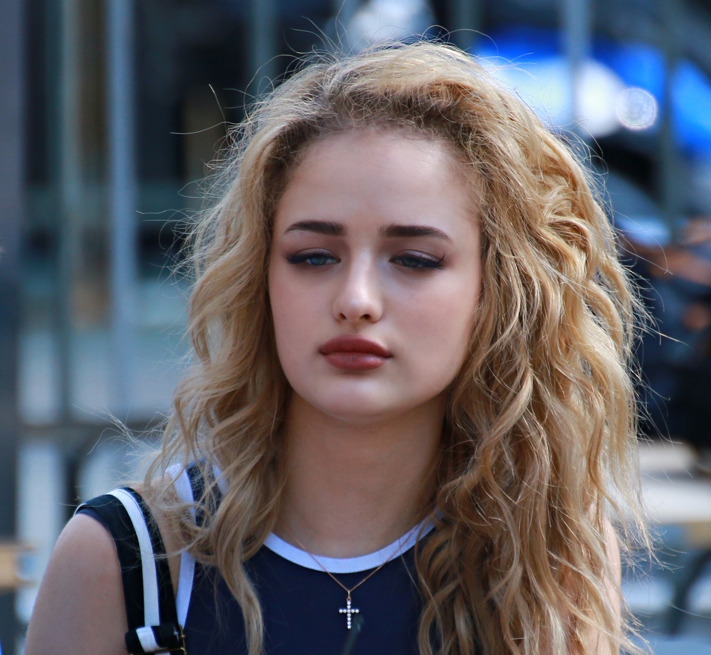 Уличный портрет