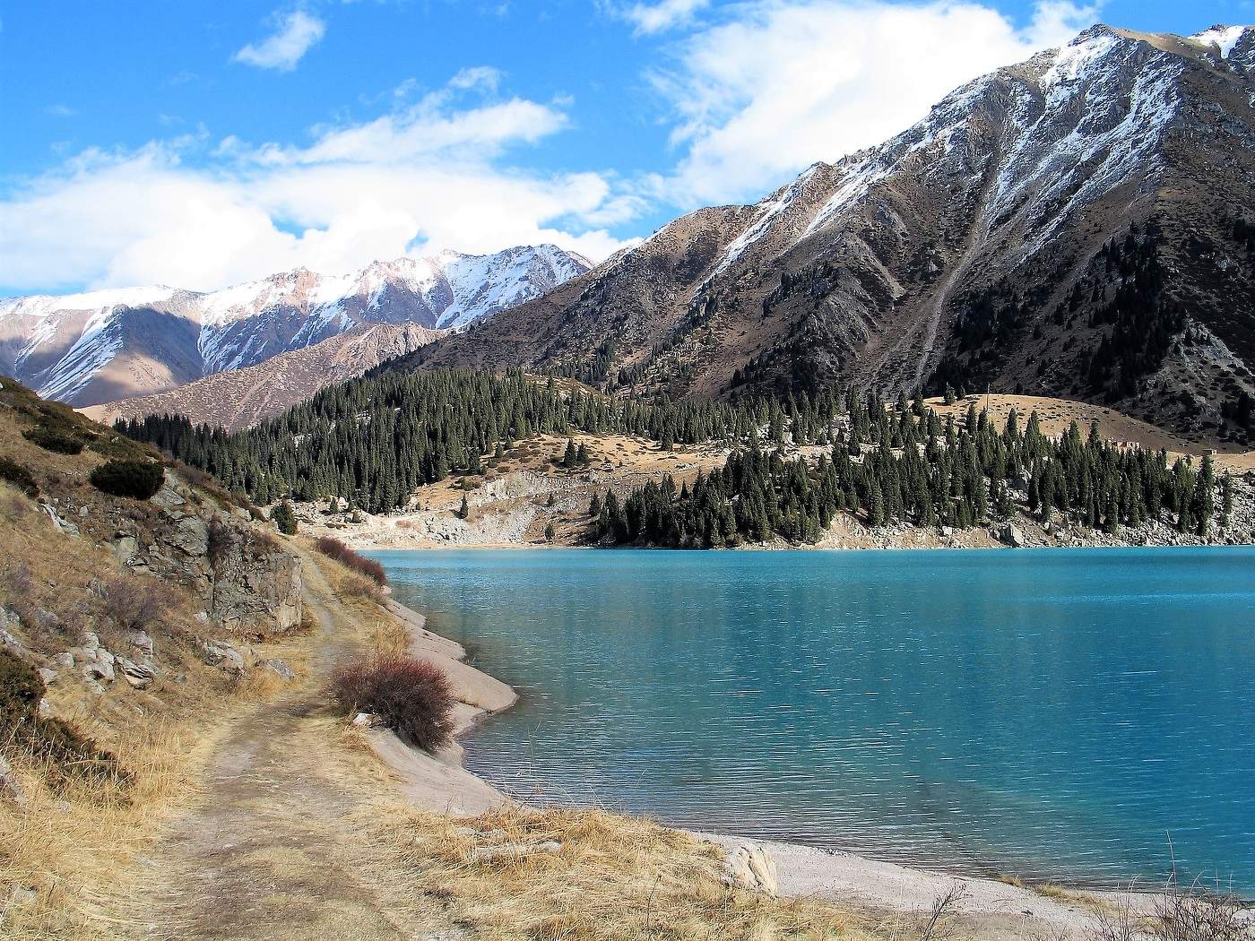 Горное озеро