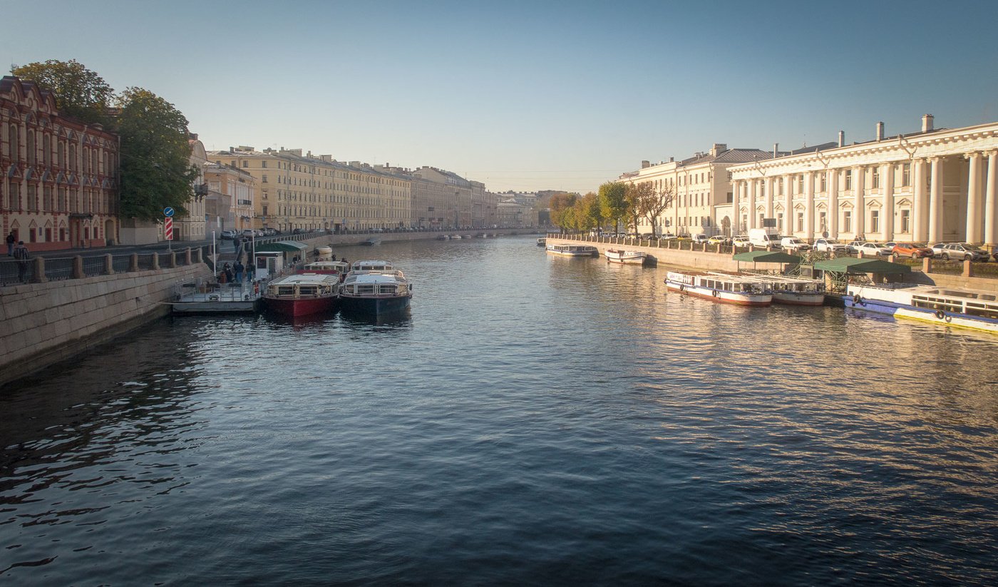 Утро на Неве