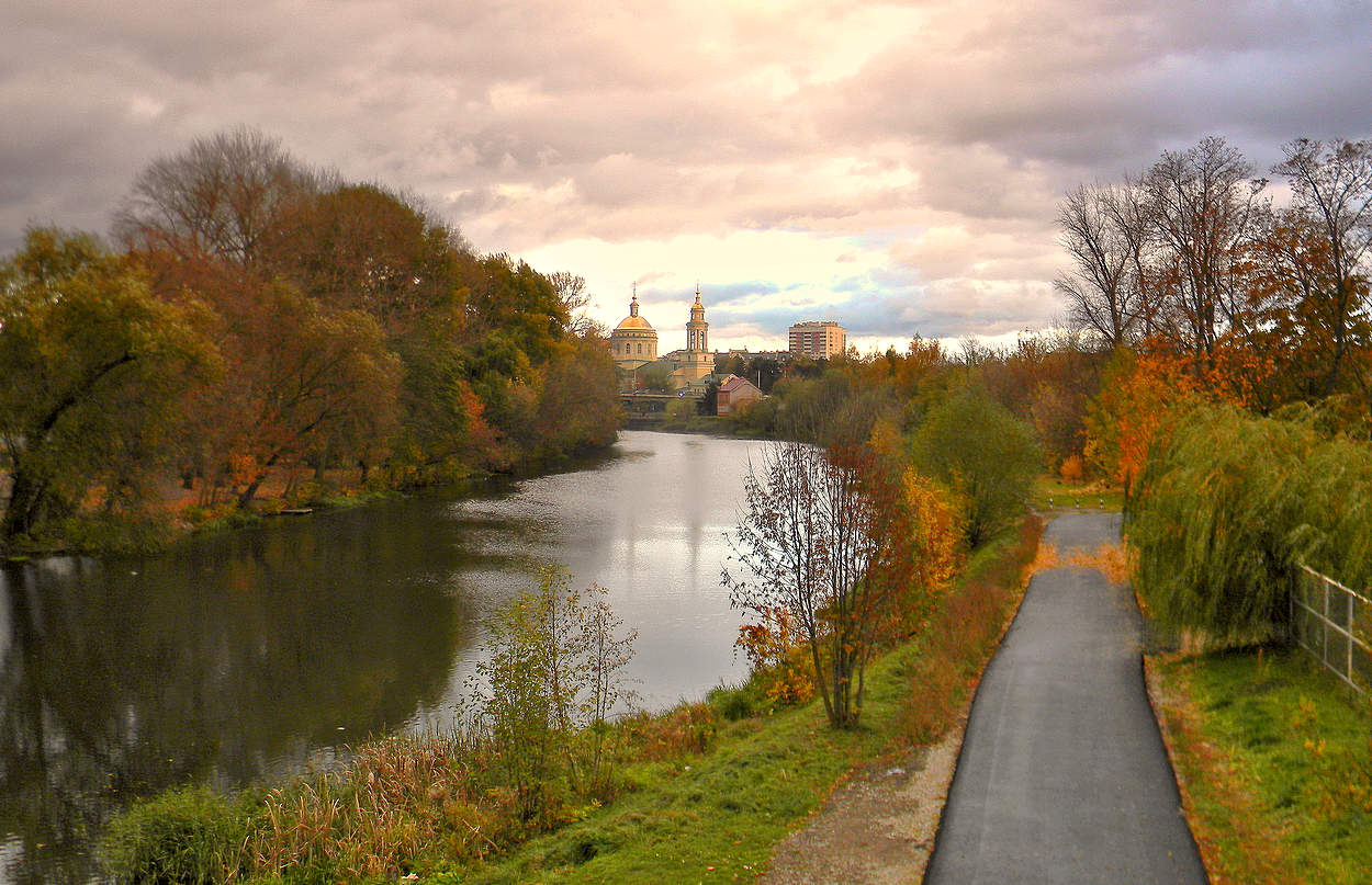 Осенним вечером после дождя