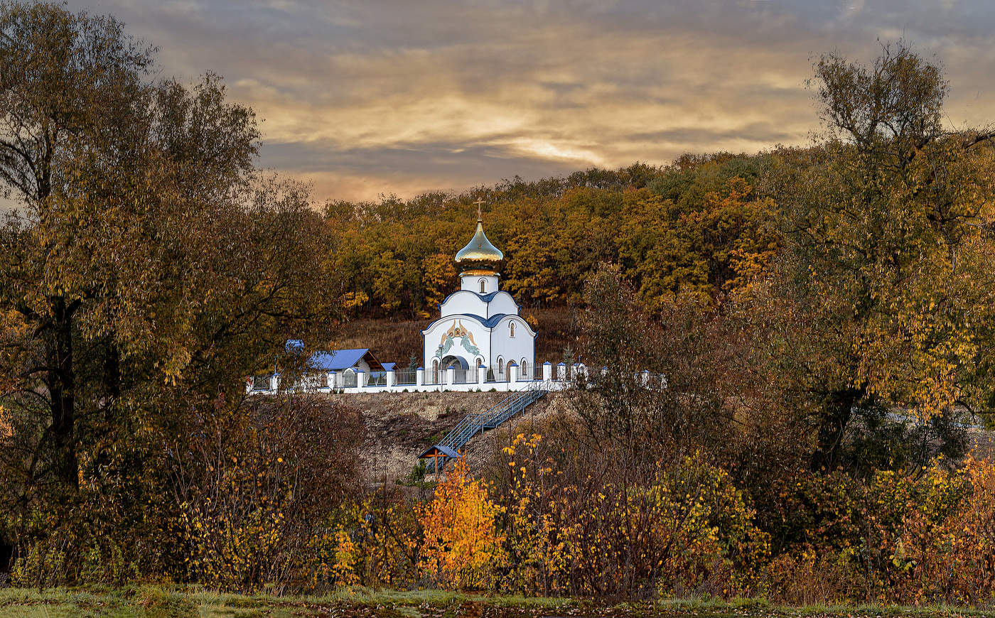 Церковь во имя святителя Николая Чудотворца.