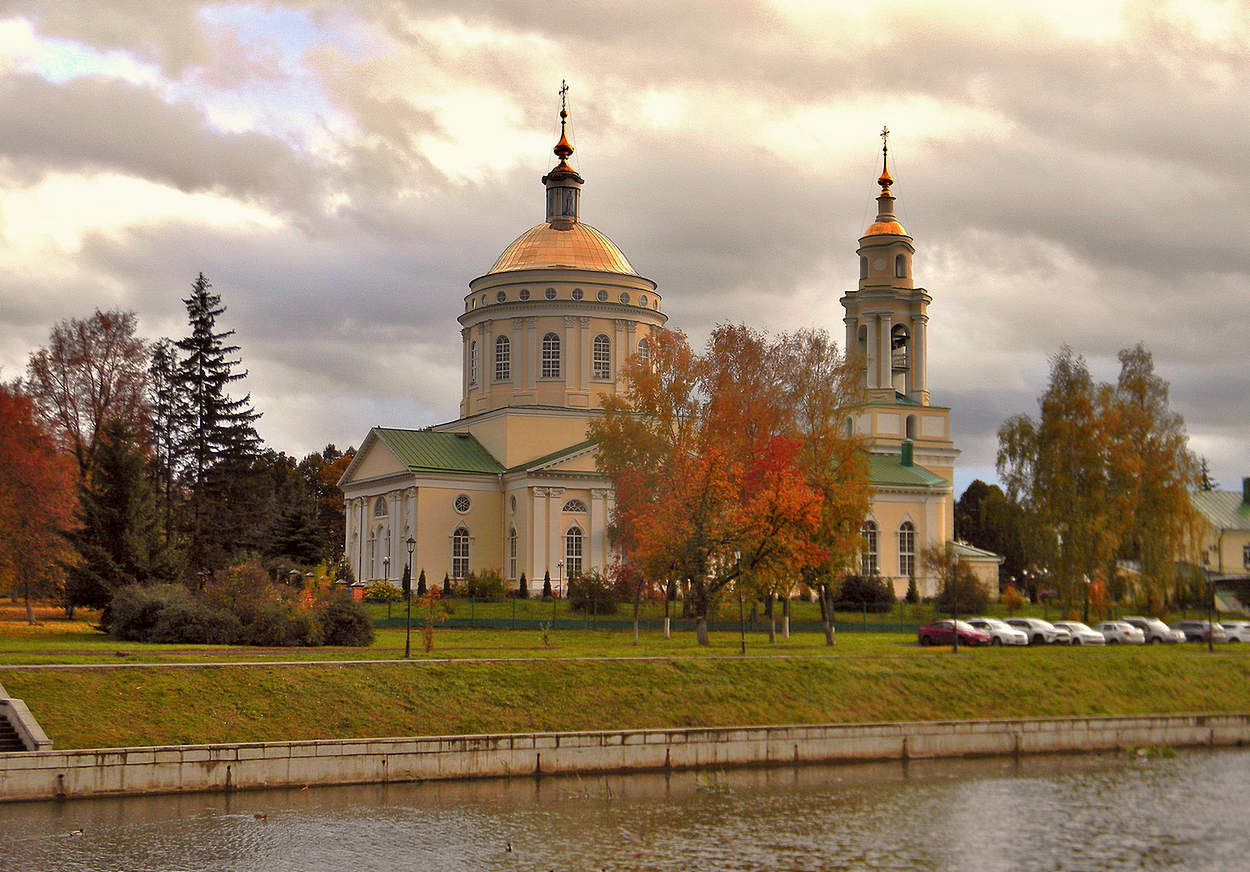 Осенний собор Михаила Архангела