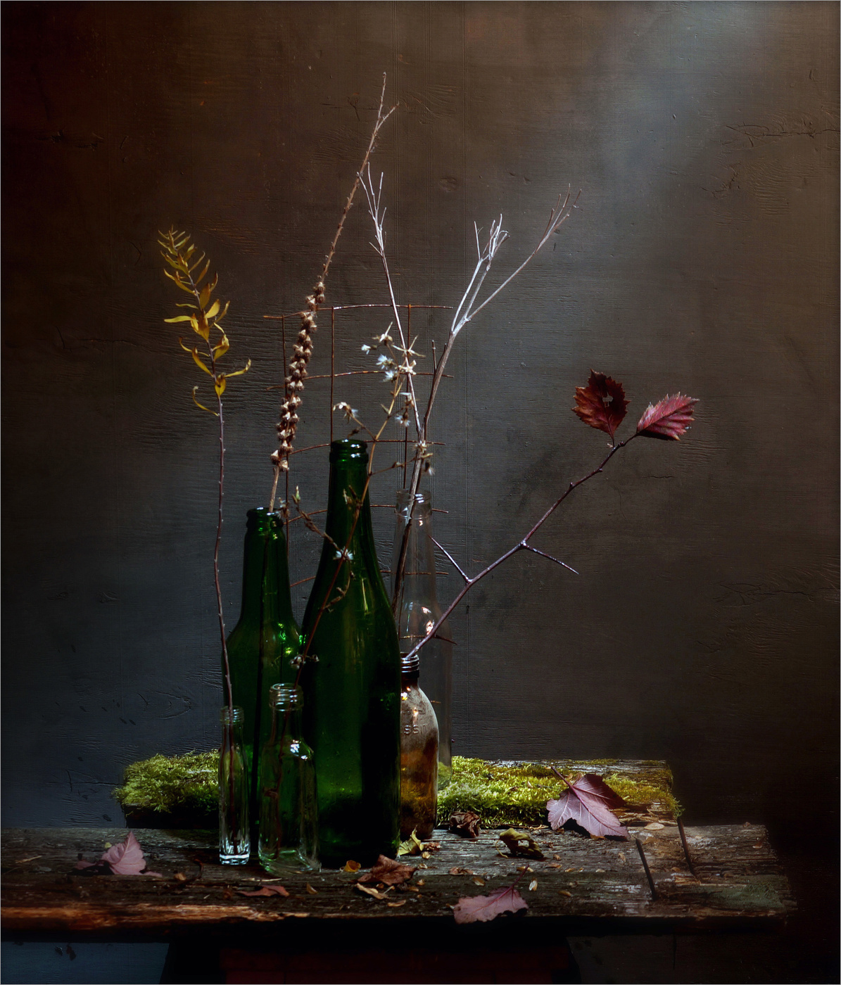 С веткой боярышника