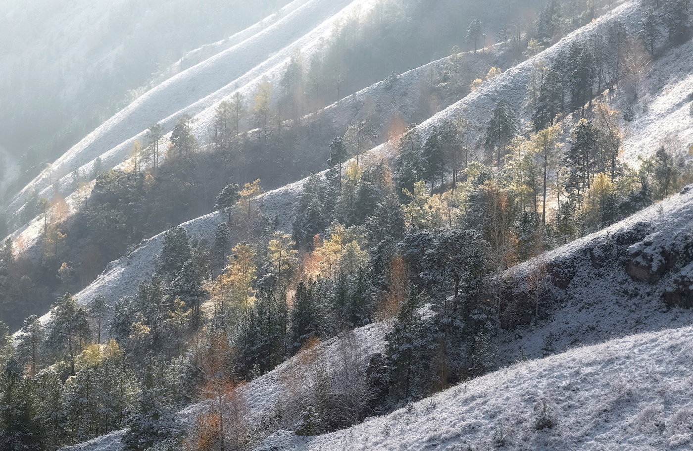 Осенне-зимний склон