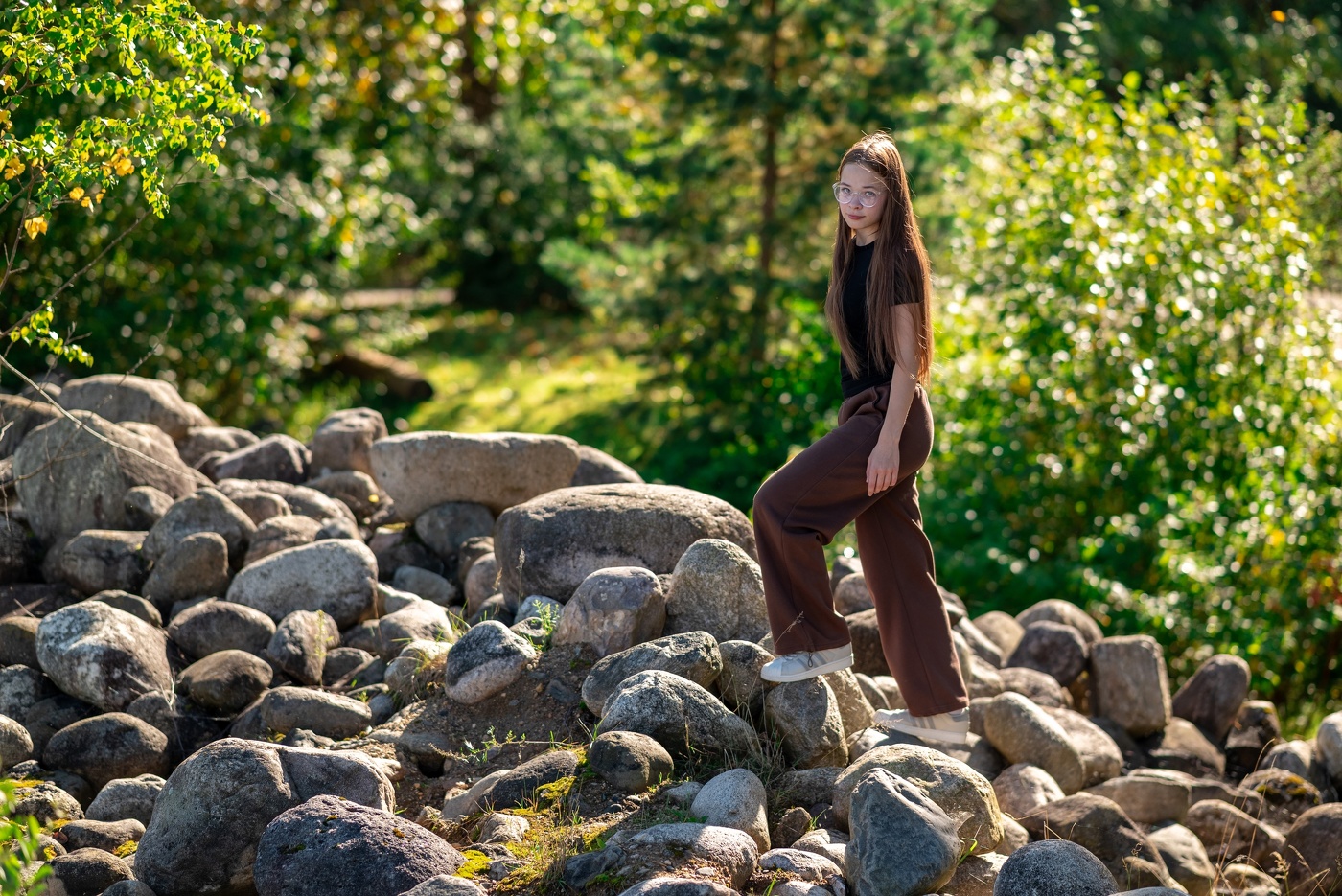 Ввех по камням