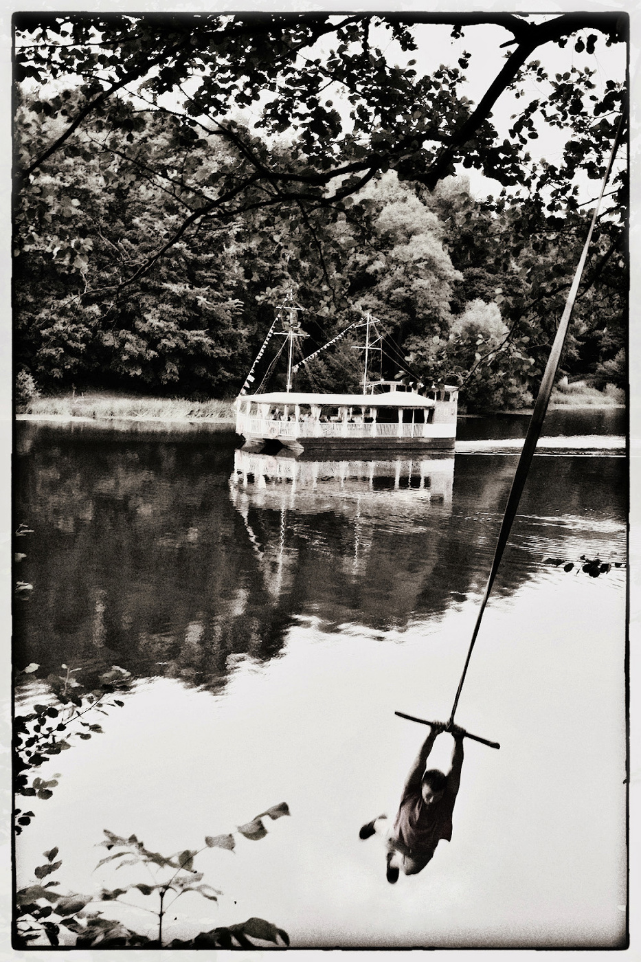 На тарзанке...