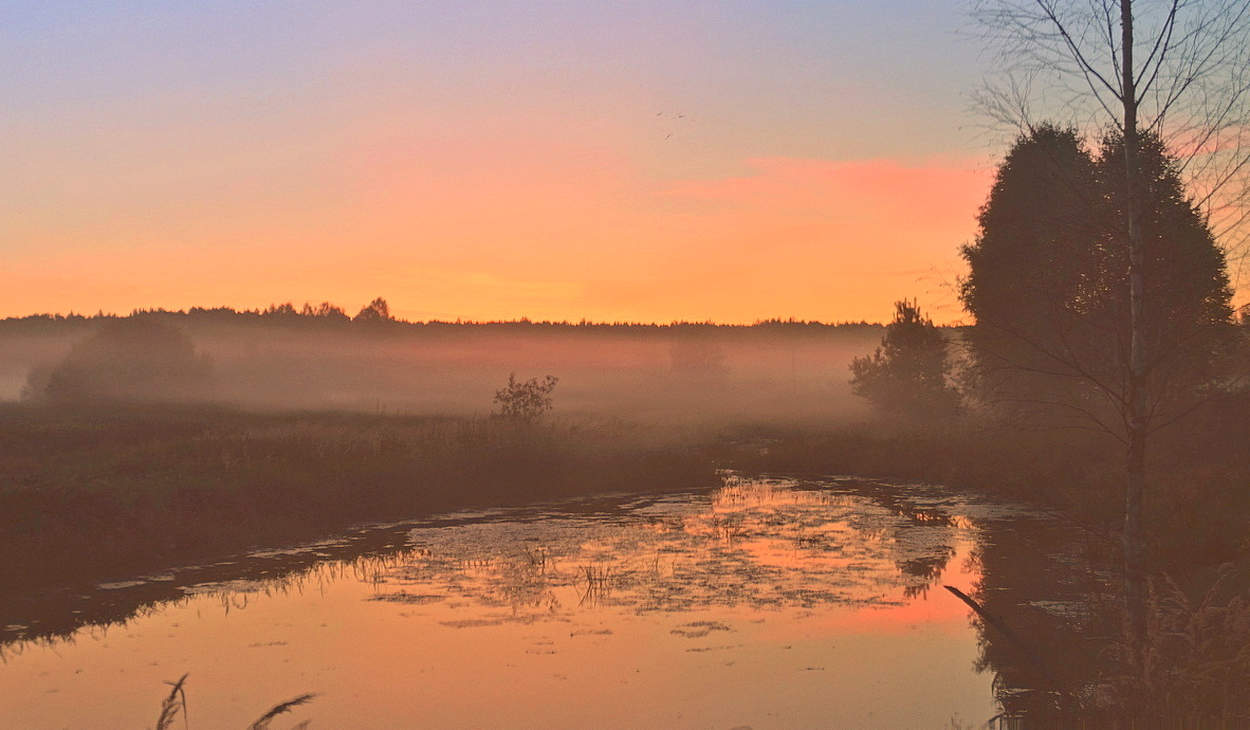 Вечерняя заря с отражением