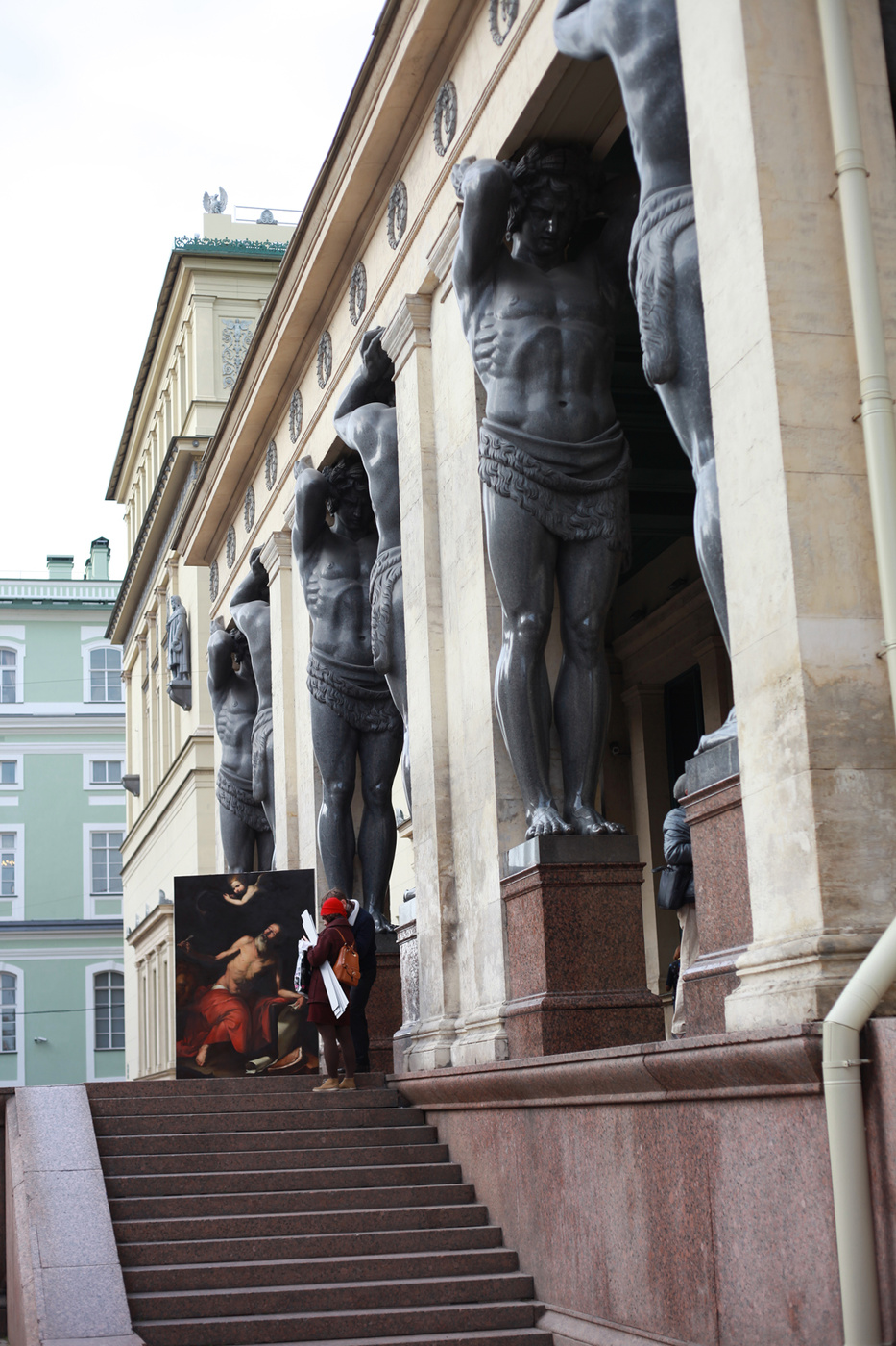 Не Лувром единым