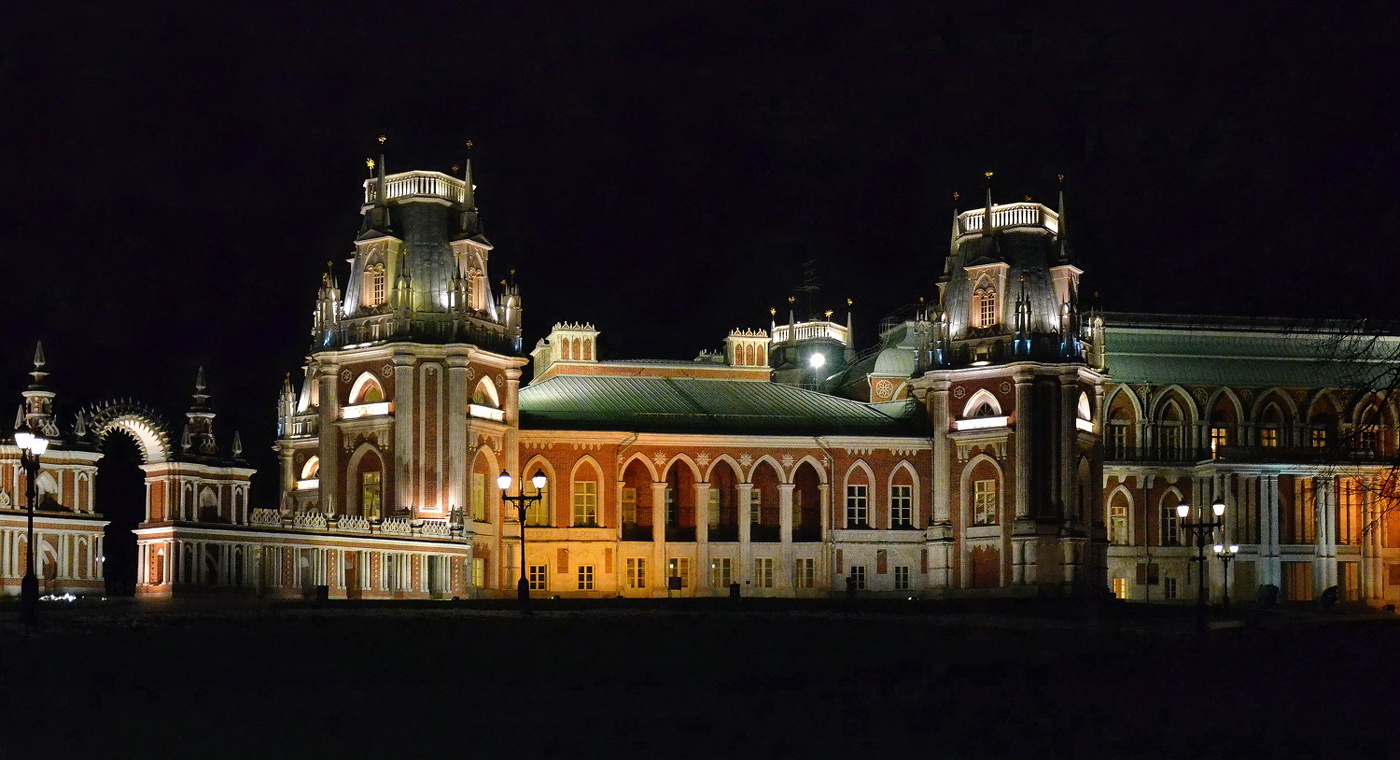 По ночной Москве (Царицыно)