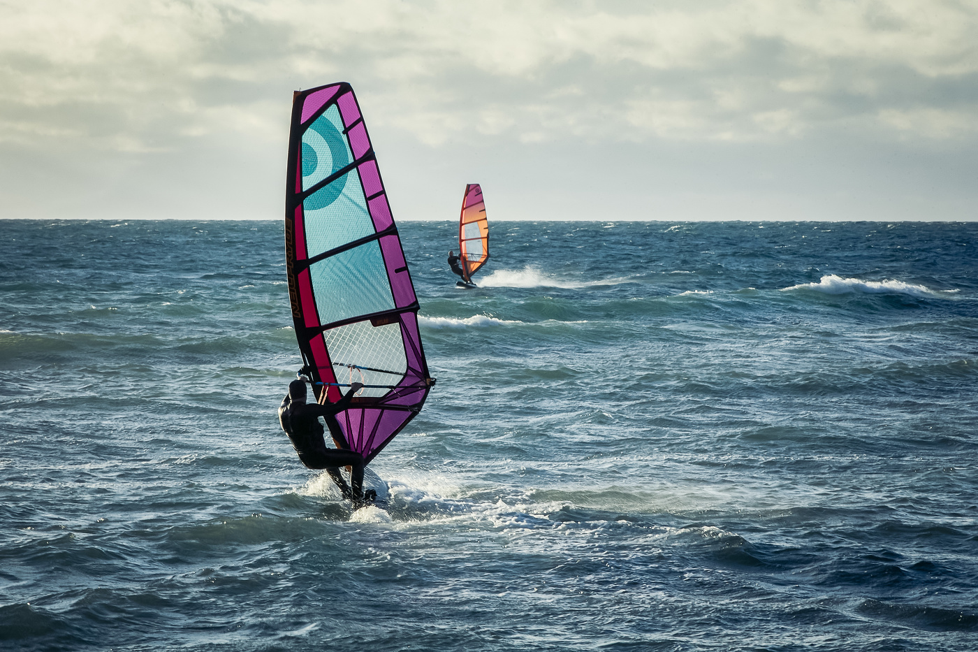 Веселый ветер