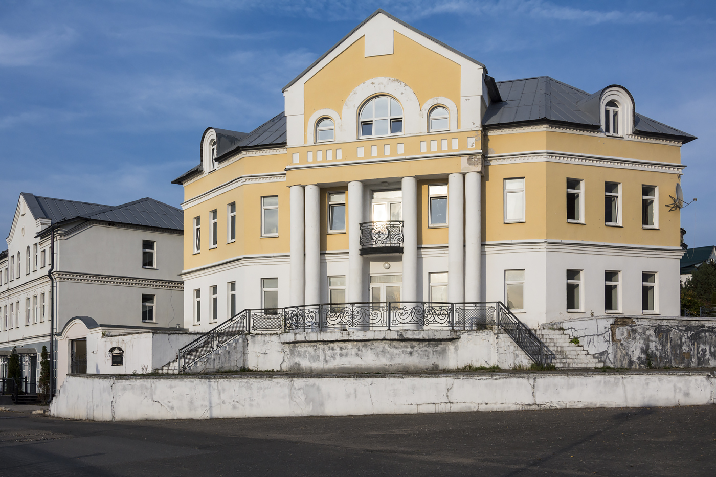 Красавец дом