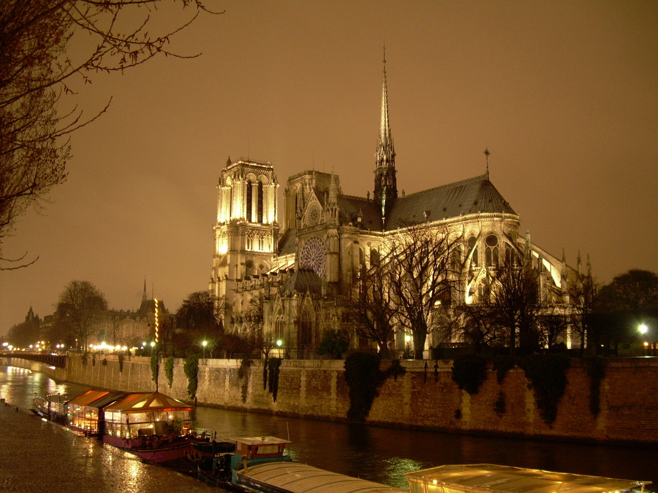 Нотр-Дам_де-Пари, 2007