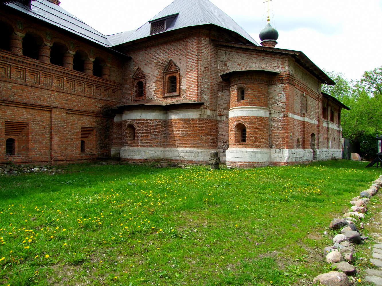 Храм Воскресения Словущего