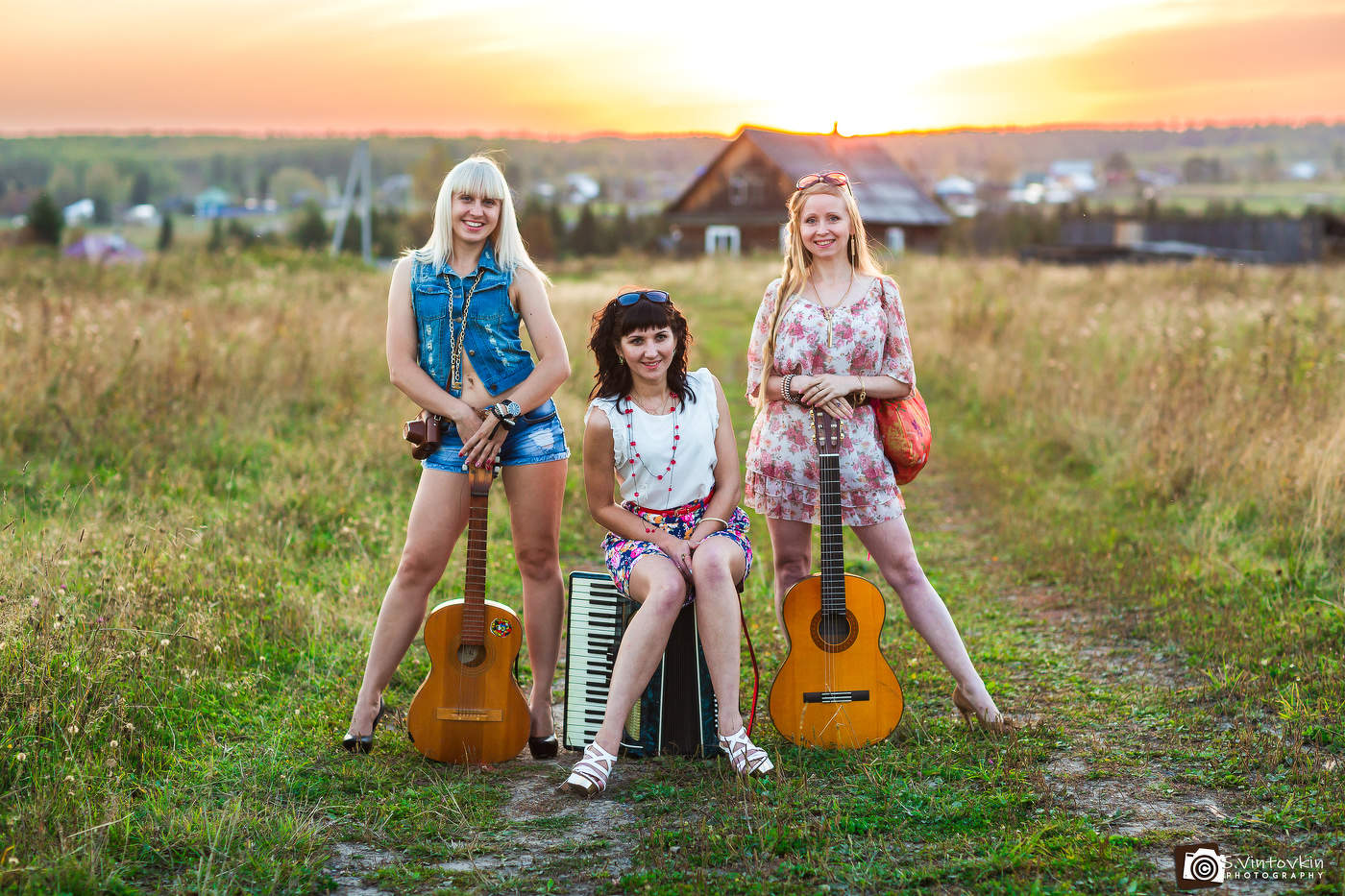 Веселые девчата