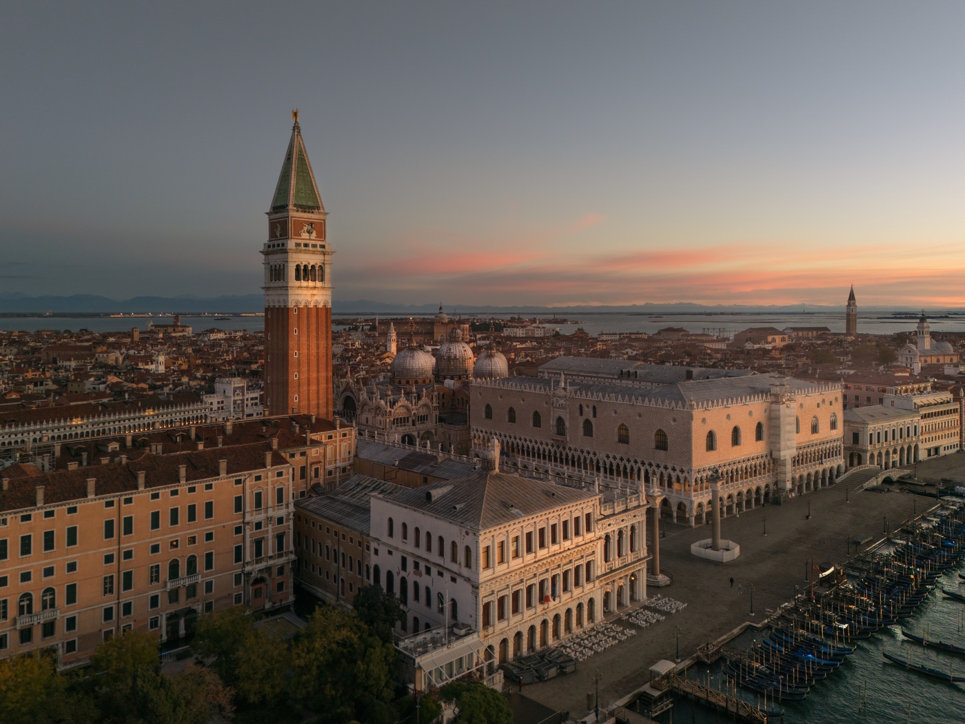 Утро в Венеции