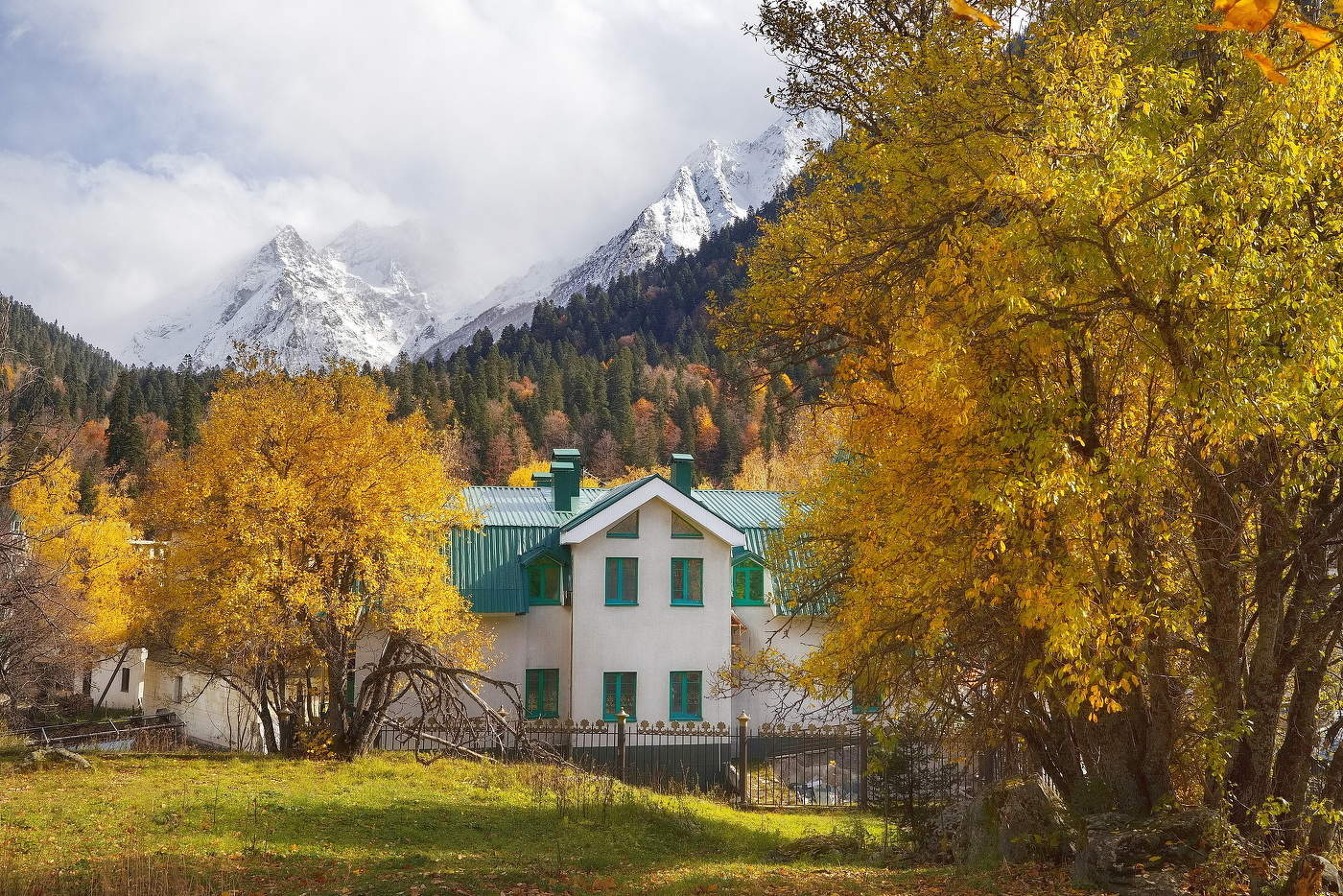 Осень в Домбае.