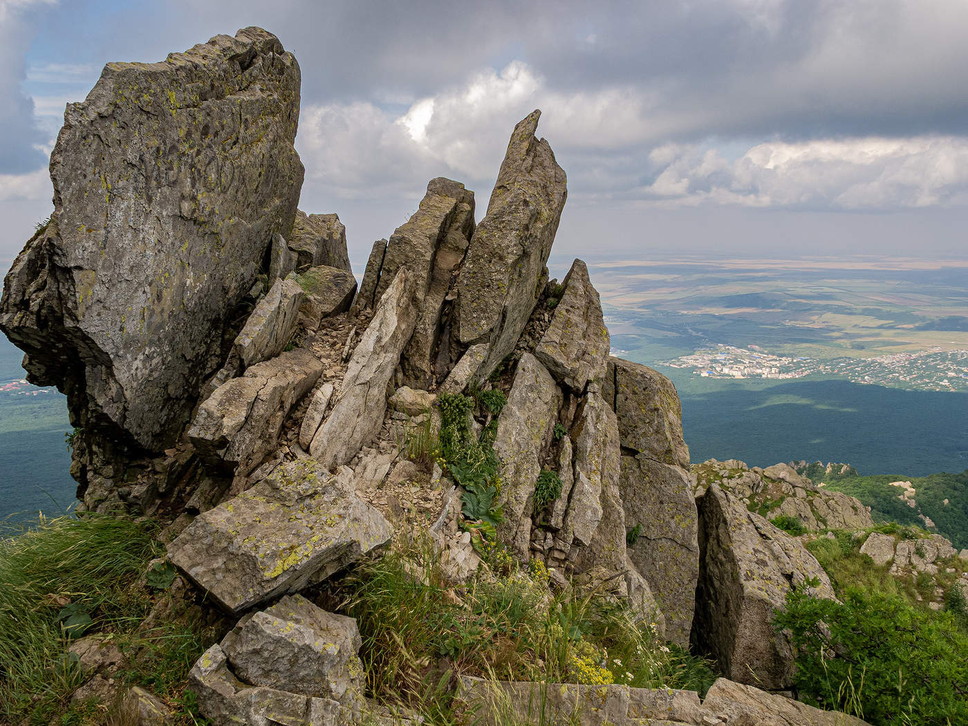 Вздыбленная земля