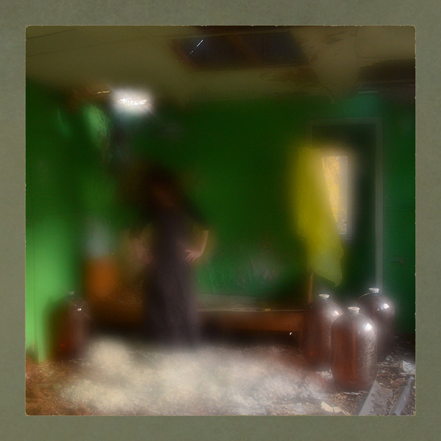 Нечто мутное в цветных пятнах