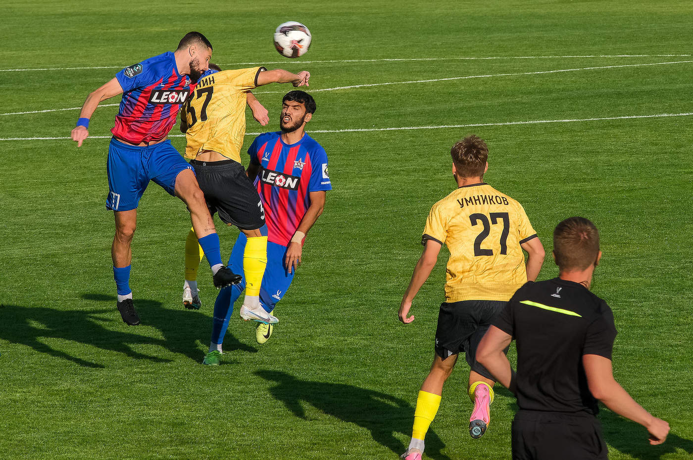 Про футбол...