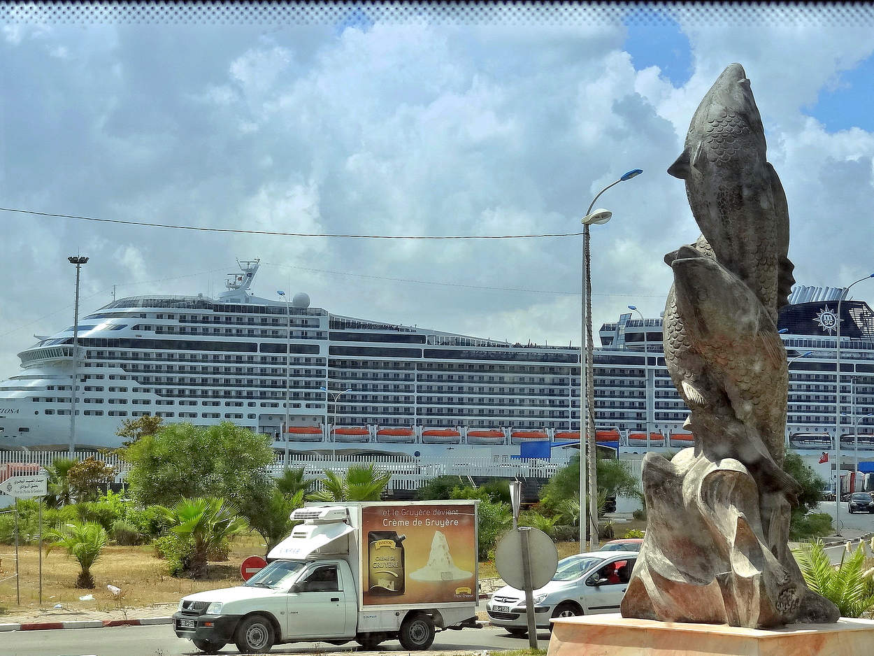 В морском порту Туниса