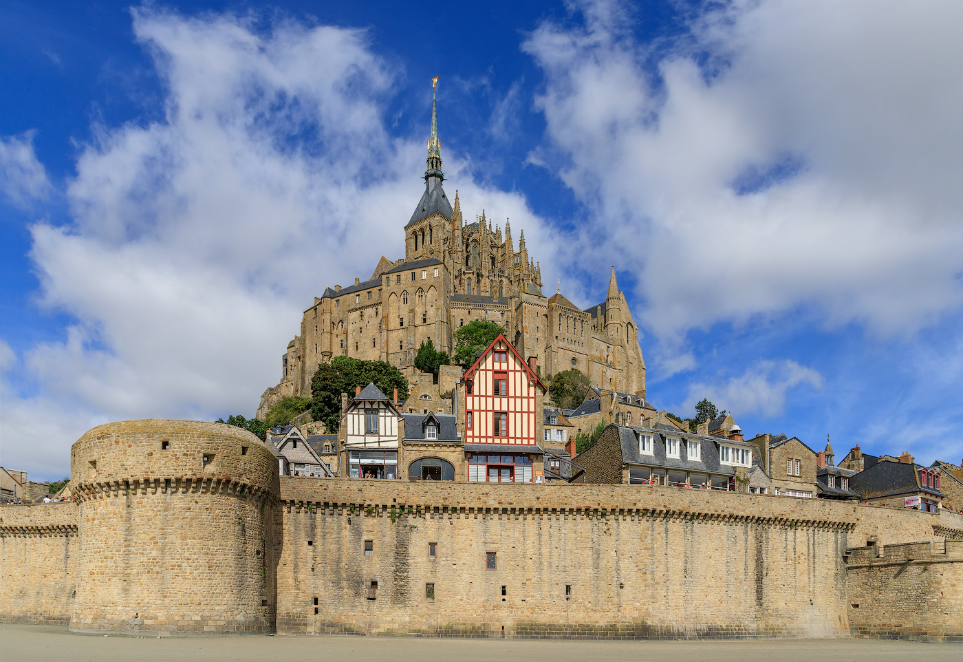 Вокруг Мон-Сен-Мишель во время отлива