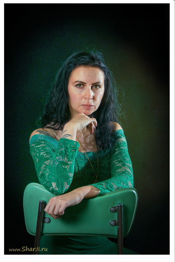 Женский портрет в низком ключе