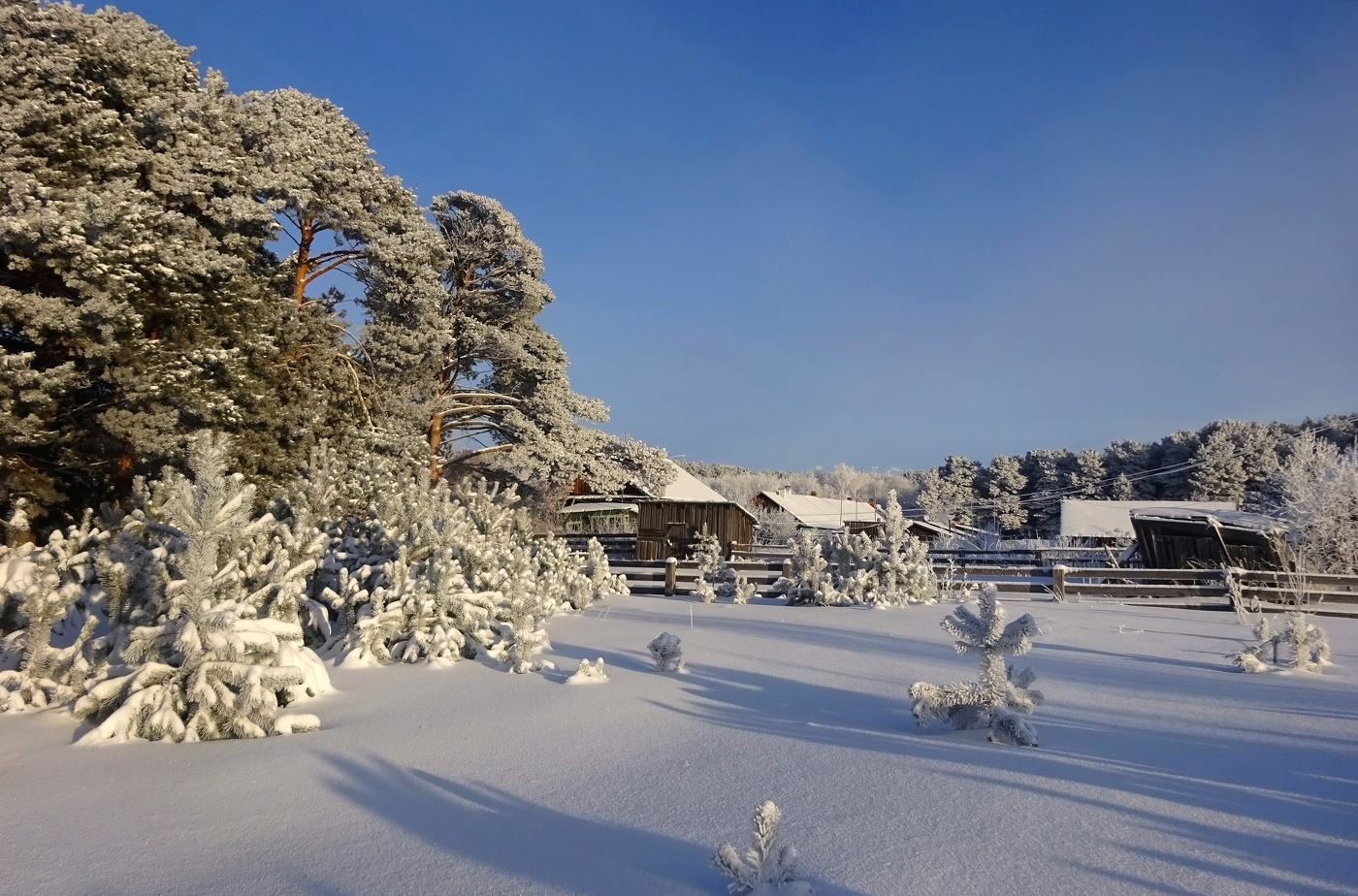 Деревня в объятиях зимы...