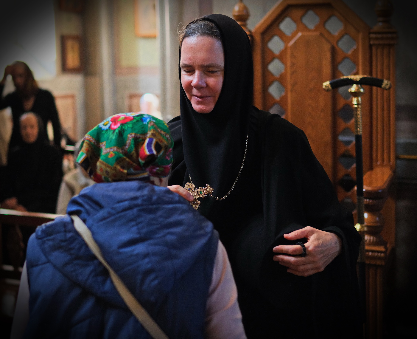 Монастырь. Праздничная служба.