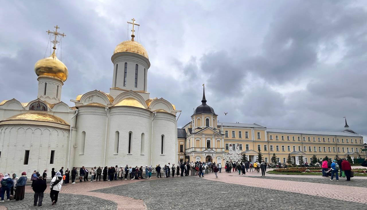 Народная тропа в собор