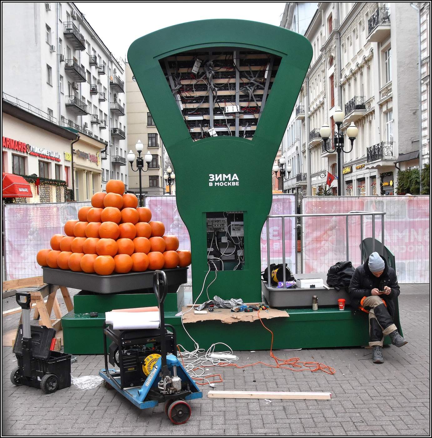 ..... Сломались весы-мандаринов не будет !.....