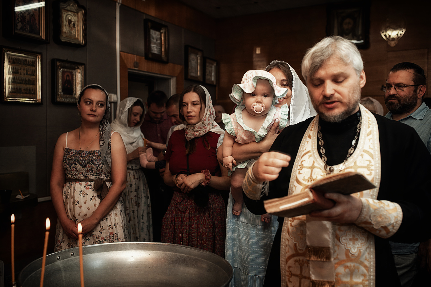 Кто знает, может понимает)