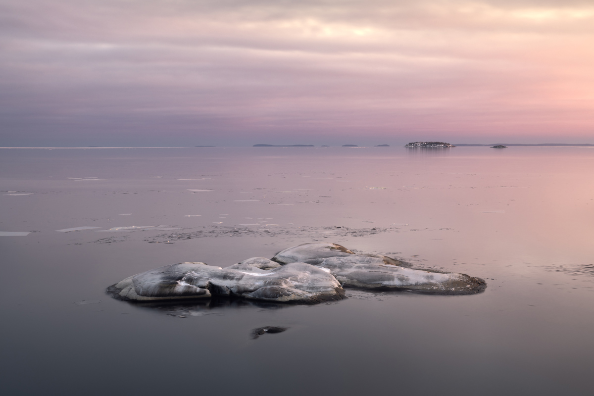 "Минимализм зимней Ладоги"