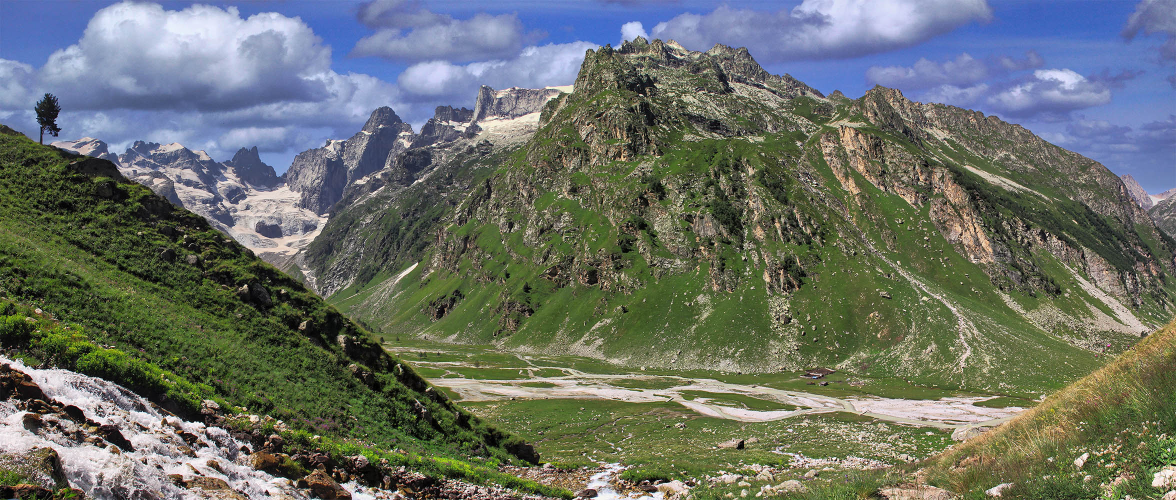 Ущелье реки Кичкинекол