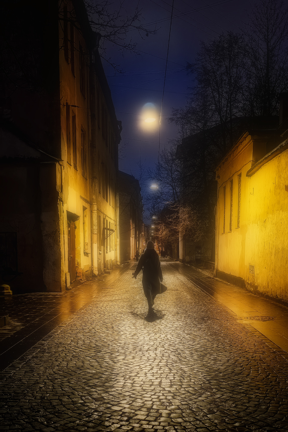 "Как-то в полночь, в час угрюмый..."